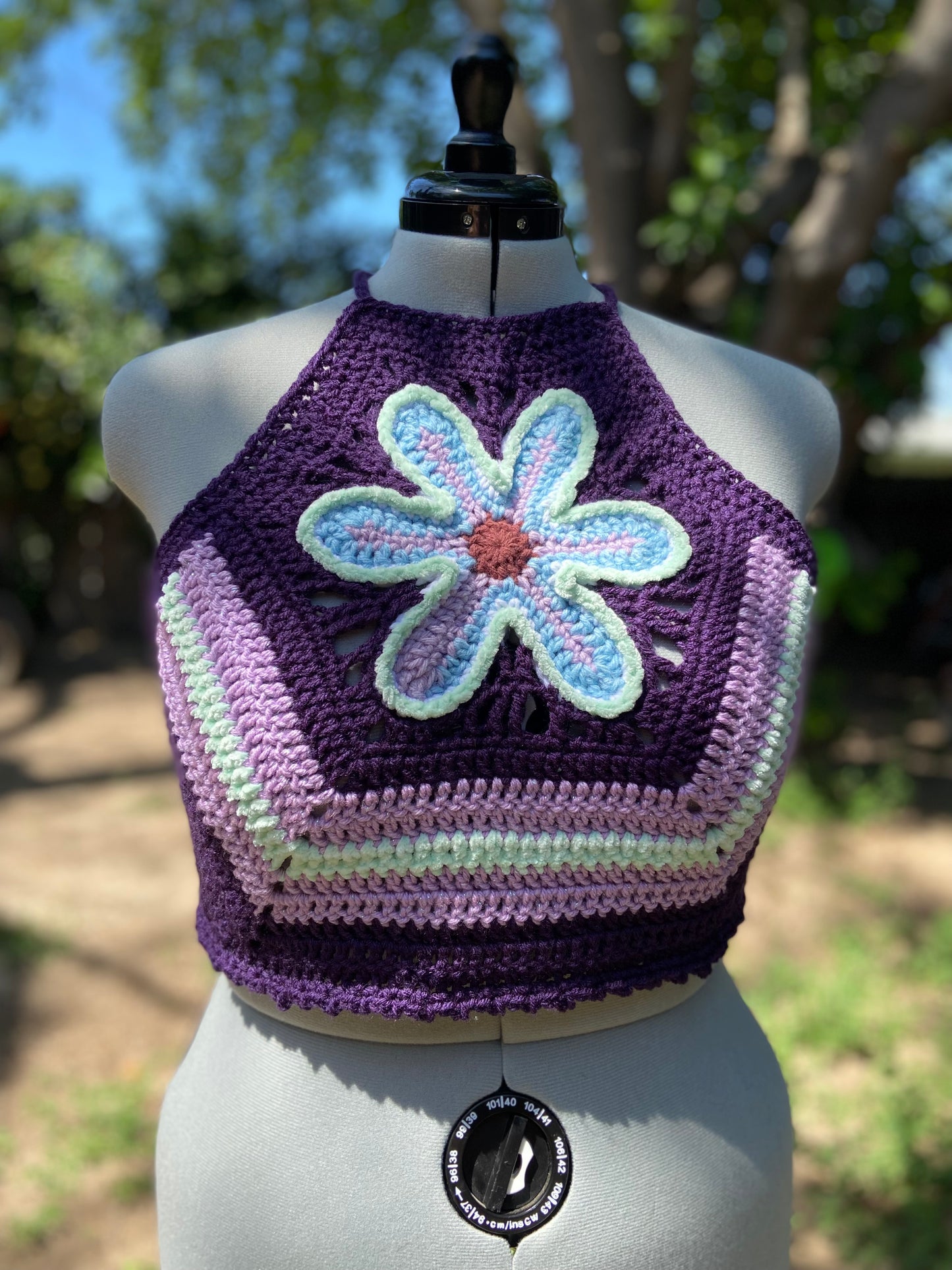 Crochet Flower power cropped halter