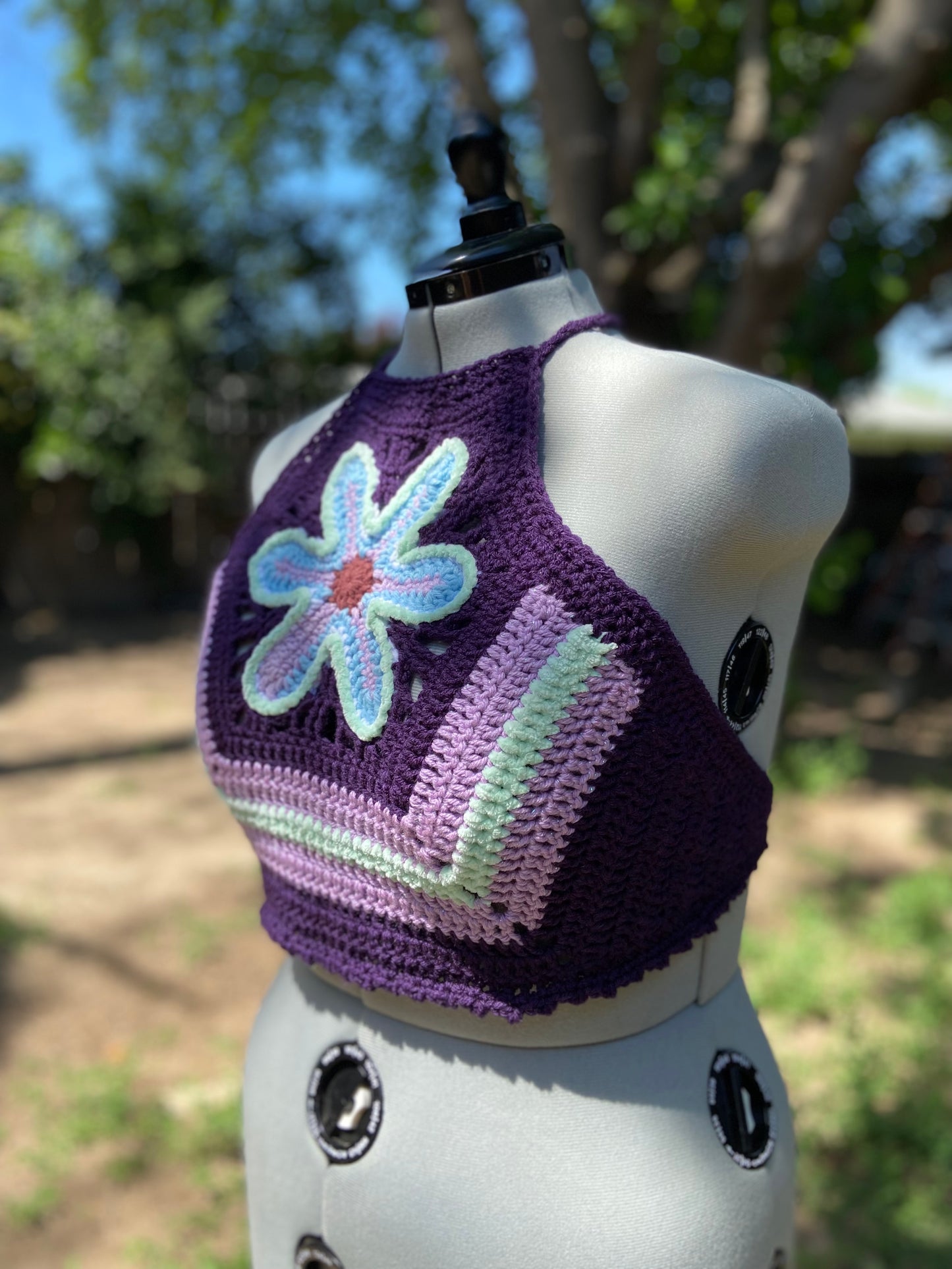 Crochet Flower power cropped halter