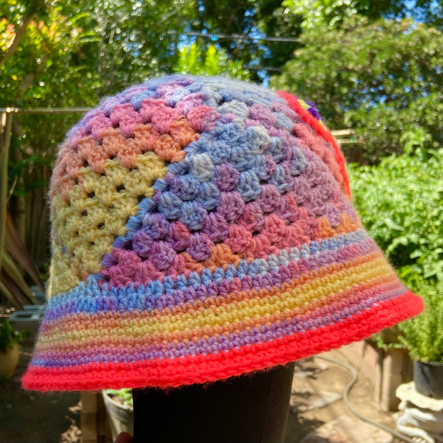 Bucket hat