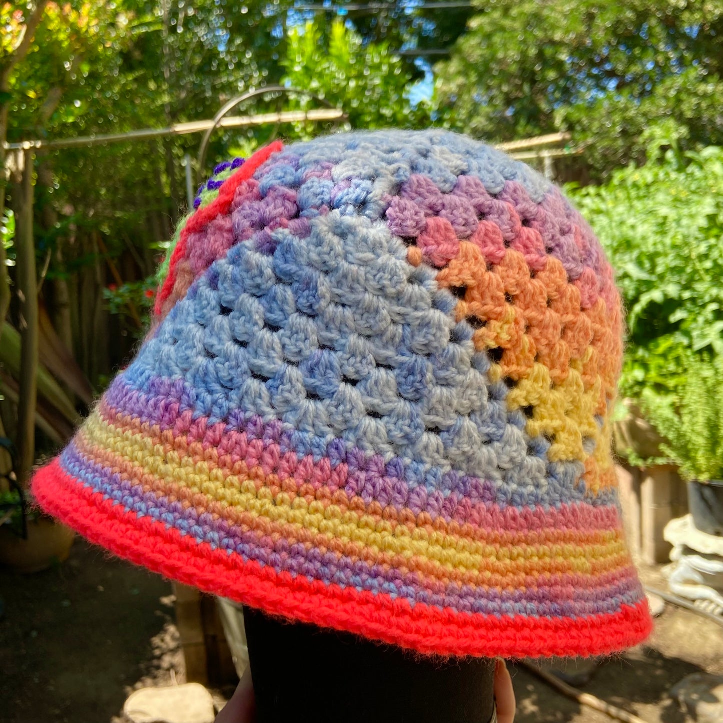 Bucket hat