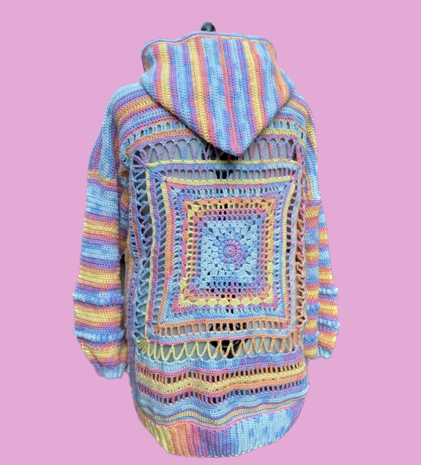 pullover hoodie